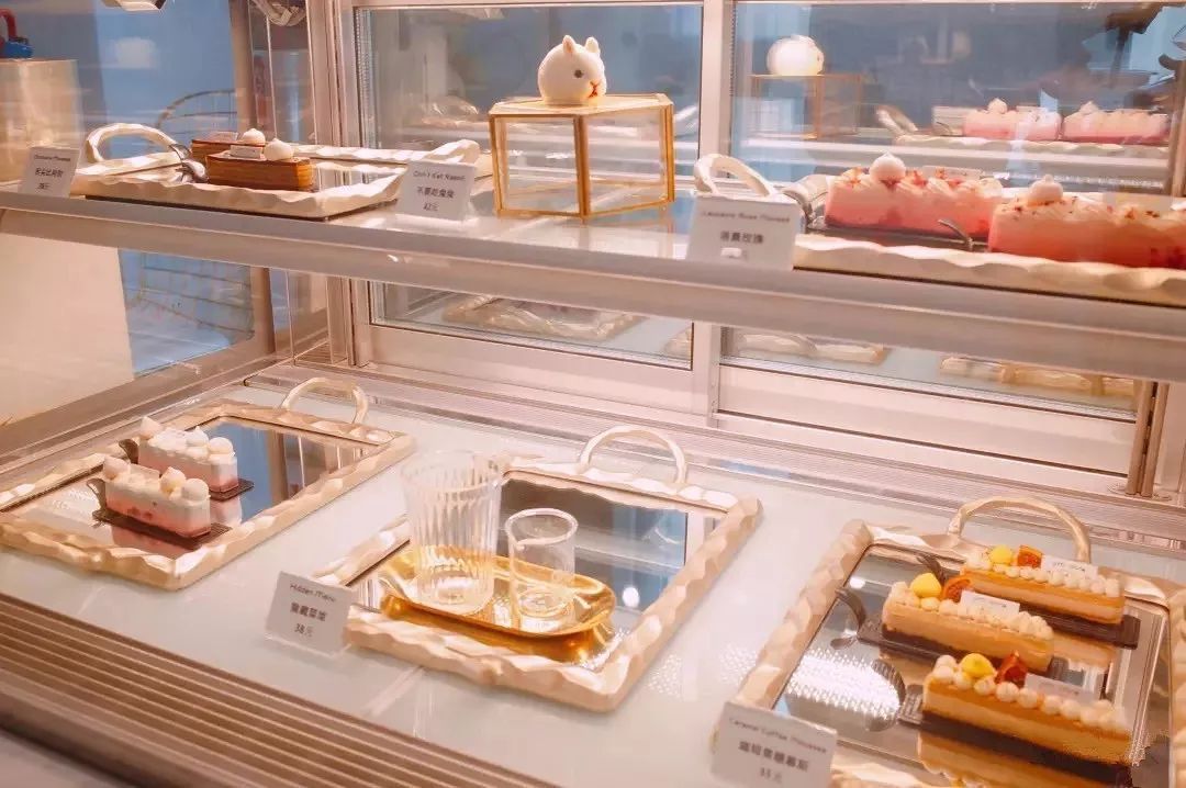 又一家樓中甜品店被爆出來了，它憑什么一夜躥紅？
