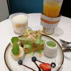 芒域泰式甜點(diǎn)飲品的泰香椰漿吐司 深圳美食圈的熱門(mén)打卡甜點(diǎn)，口味與顏值并存