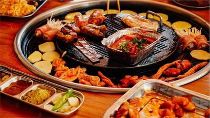 開(kāi)業(yè)即登頂，四個(gè)月狂開(kāi)13店，“肉小哥”如何靠甜品引爆美食江湖？